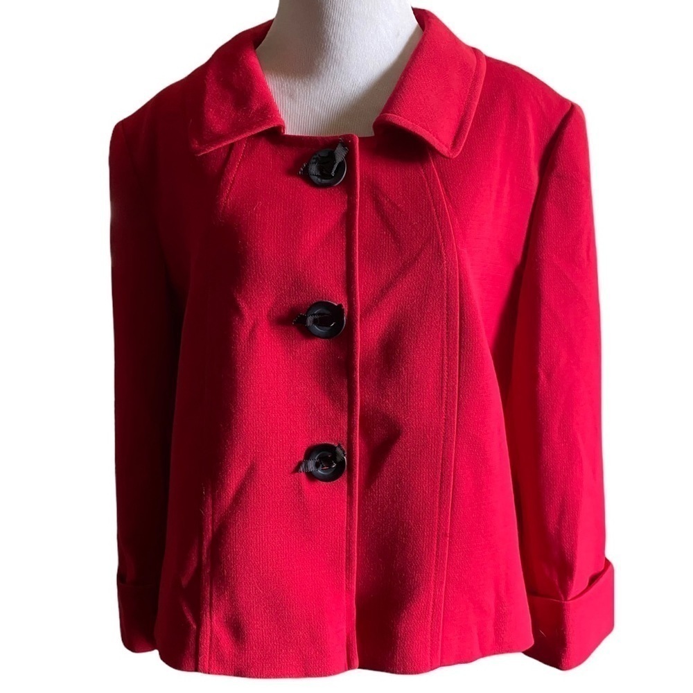 TAHARI: RED JACKET BLACK BUTTON FRONT SZ 14